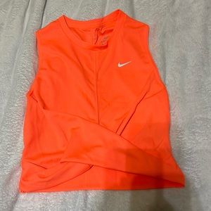 Nike dri fit crop